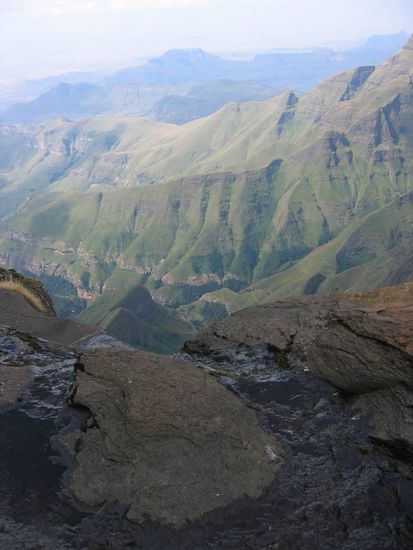 looking down Tugela Falls, the second highest waterfalls in the world. not much water going down as you can see...