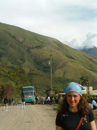 I would have kissed the bus driver who carried my destiny for a while if my brother hadn’t stopped me. About bus drivers: our European rules are not valid here. 20 hours non-stop bus driving? Possible! The whole as a one-man-show? Possible!