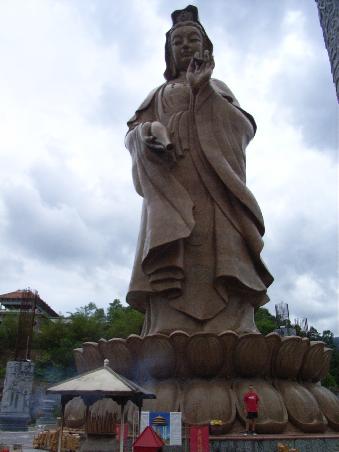 Ke Lok Si Giant Buddha