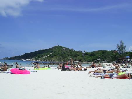 Pha-Ngan Beach was very lively!