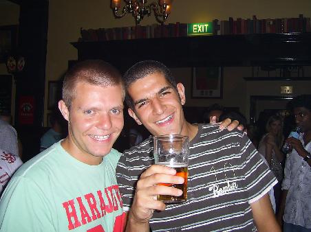 Every Backpacker makes time for the inaugural photo opportunity- this time at the Elephant and Wheelbarrow Pub, St Kilda.