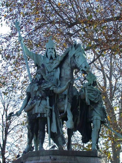 Statue of Charlemagne in front of Notre Dame
