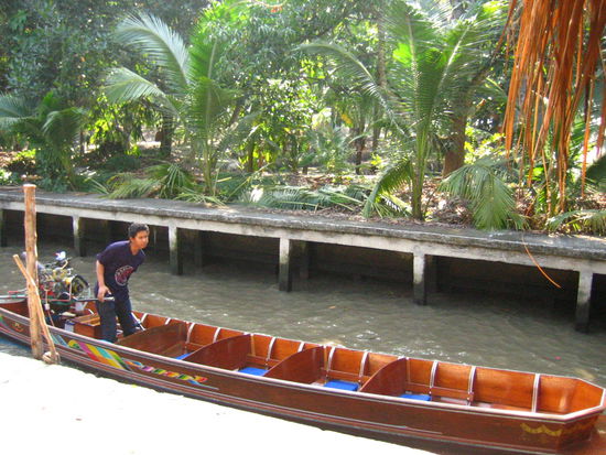 We could've gone into a nice empty boat like this one...