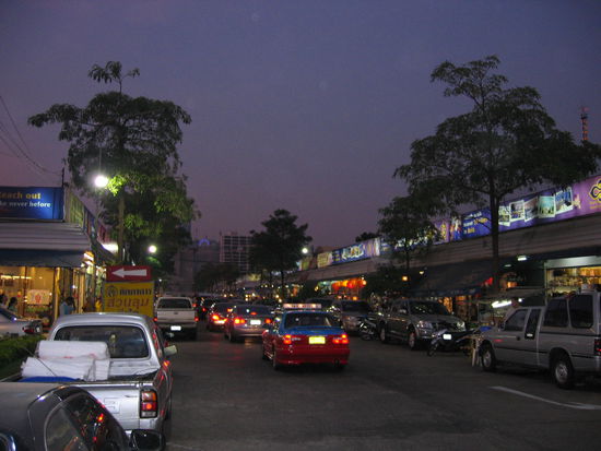 Lumphini Night Bazaar