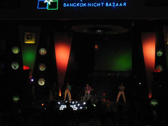 Thai performers singing 70's American songs