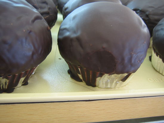 Would you like some chocolate cake with that hair?