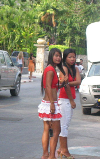 Thai streetwalkers... I'm glad I didn't bring ANY of my red clothing with me