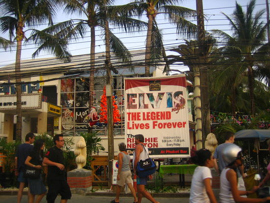 The Thais love Elvis!