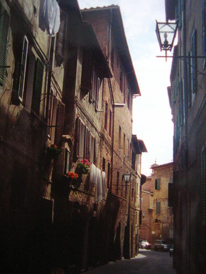 An alley in one of the Contradas