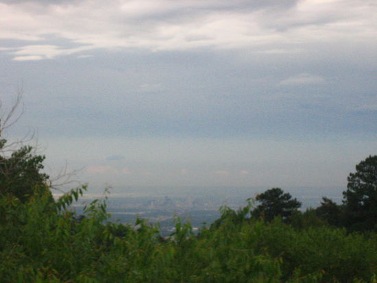 Drive up to Buffalo Bill's grave