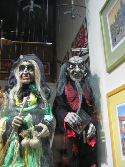 How would you like to have these two inhabit your bedroom?