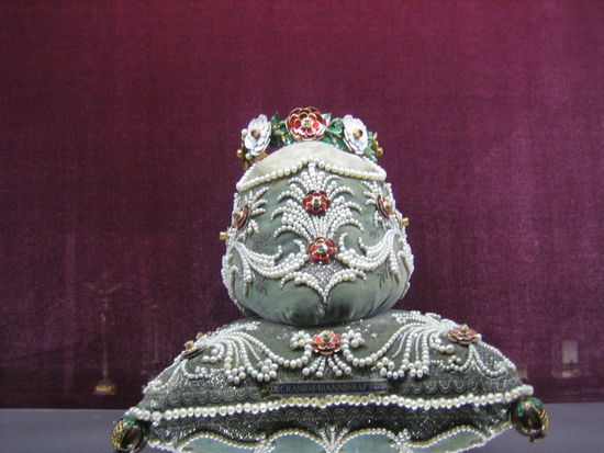 The bejeweled infant skulls