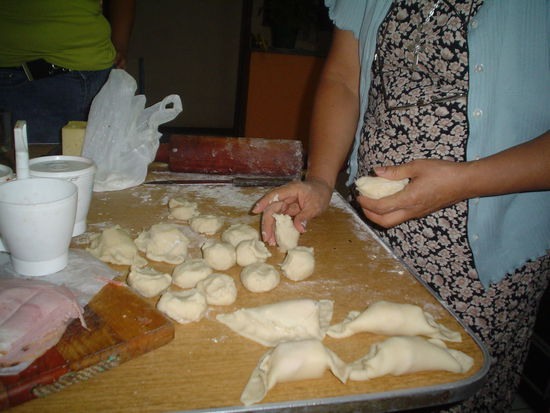making empanadas (I´m blaming these for my ever increasing waist-line)