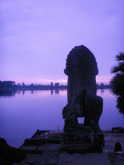 sunrise at Sra Srang