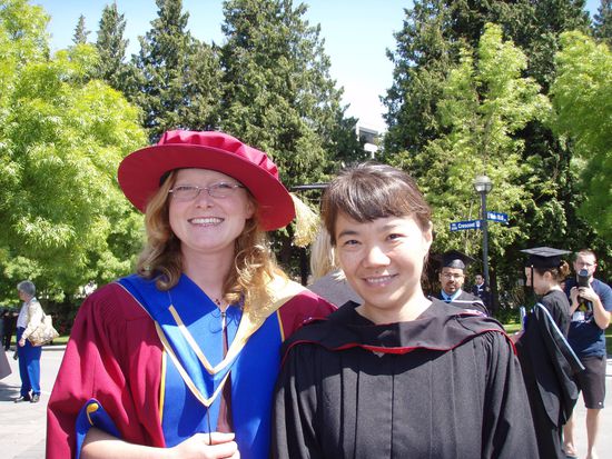 The new PhD and her Doctormom (= supervisor)