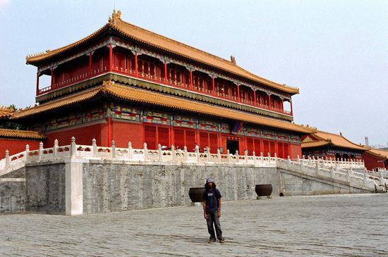 Its the Indian Contractor ofcourse!