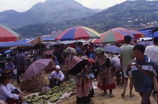 Bac Ha Market. The fruit section.