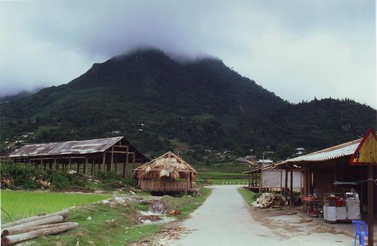Enter Ta Phin Village, at the feet of the mighty Fansipan!