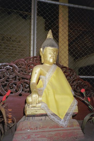 Not really beautiful but still nice Buddha in the ancient temple Wat Phra That Lampang Luang near Lampang.
Probably a school project.