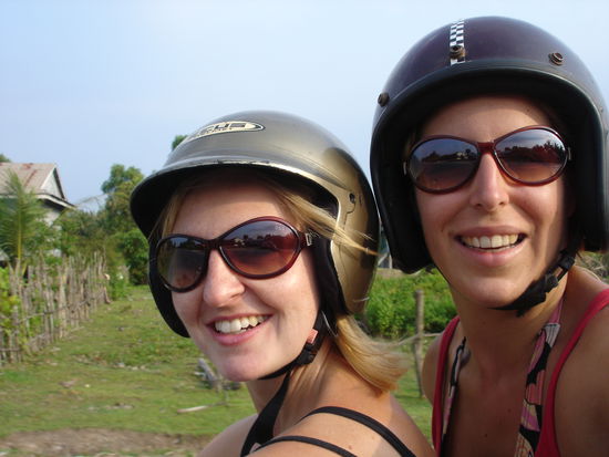 Dunja &amp; Romy cruising