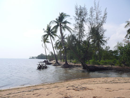 Beach next to Preak Ampil Resort