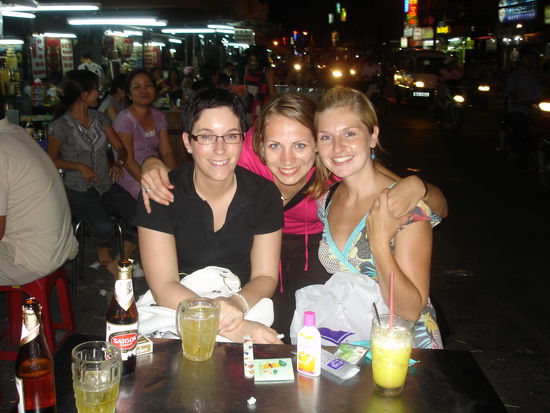 Eva, Julia &amp; me in front of Eva's house