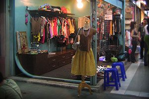 A stall at the Suan Lum night market