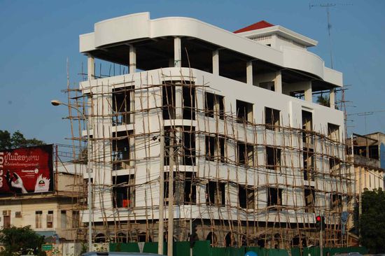 Local scaffolding may appear somewhat shaky to the unknowing foreigner