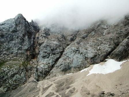 The start of the fixed rope route to the summit