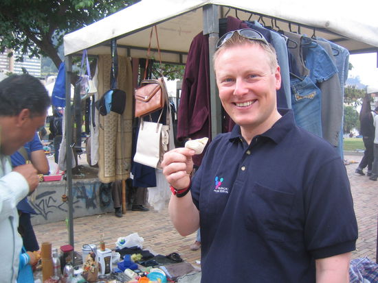 Tasting gelatina de pata on a flee market. That will be my only time...
