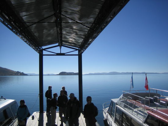 Waiting near the blue Lake Titikaka for our ferry.