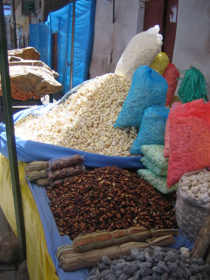 Inka popcorn was offered at every corner in Copacabana.