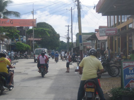 Street life in Leticia.