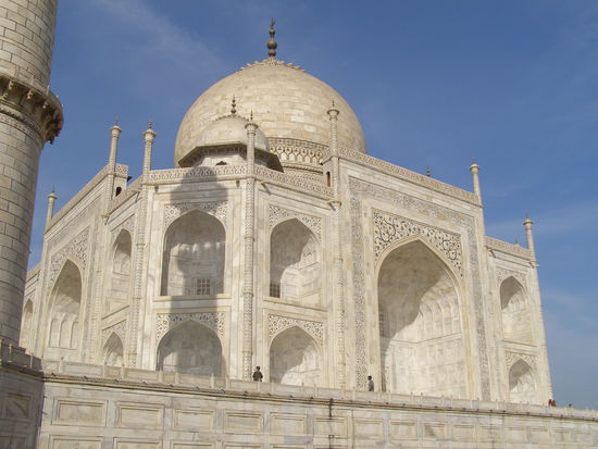 Taj Mahal from side