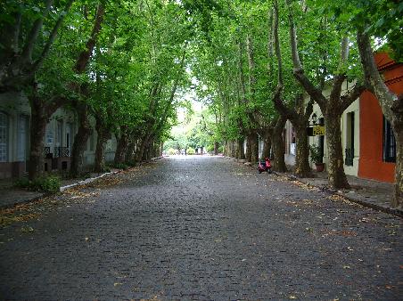 The quiet streets of Colonia