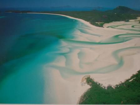 aerial shot of whitsundays 2