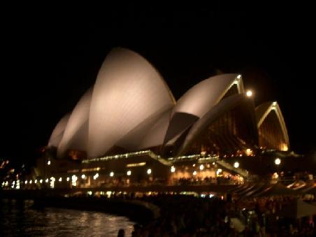 sydney opera house at night