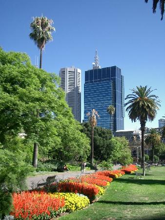 one of many beautiful parks in melbourne