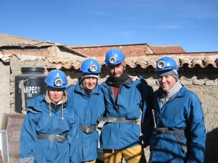 4 miners ready to explore the mine