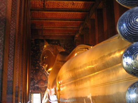 The reclining buddha at wat pho.